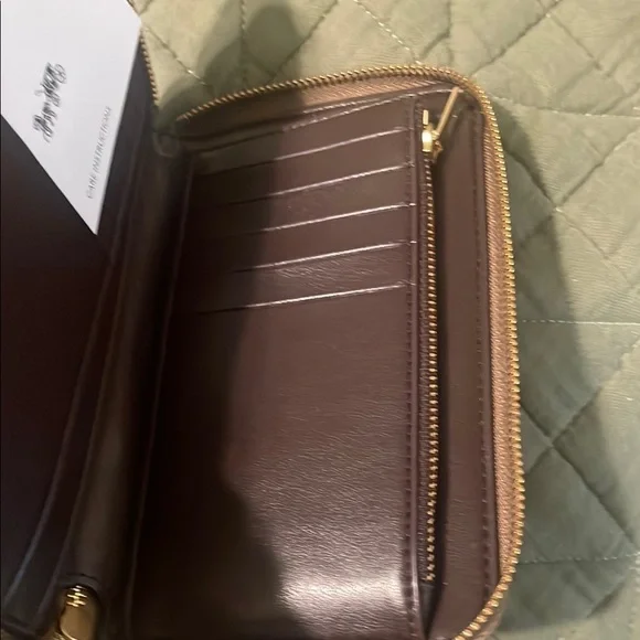 Coach Medium Zip Around Wallet - Picture 6 of 7